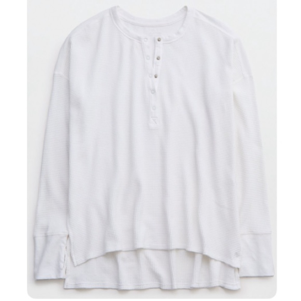 OFFLINE BY AERIE WOW!
WAFFLE HENLEY T-SHIRT